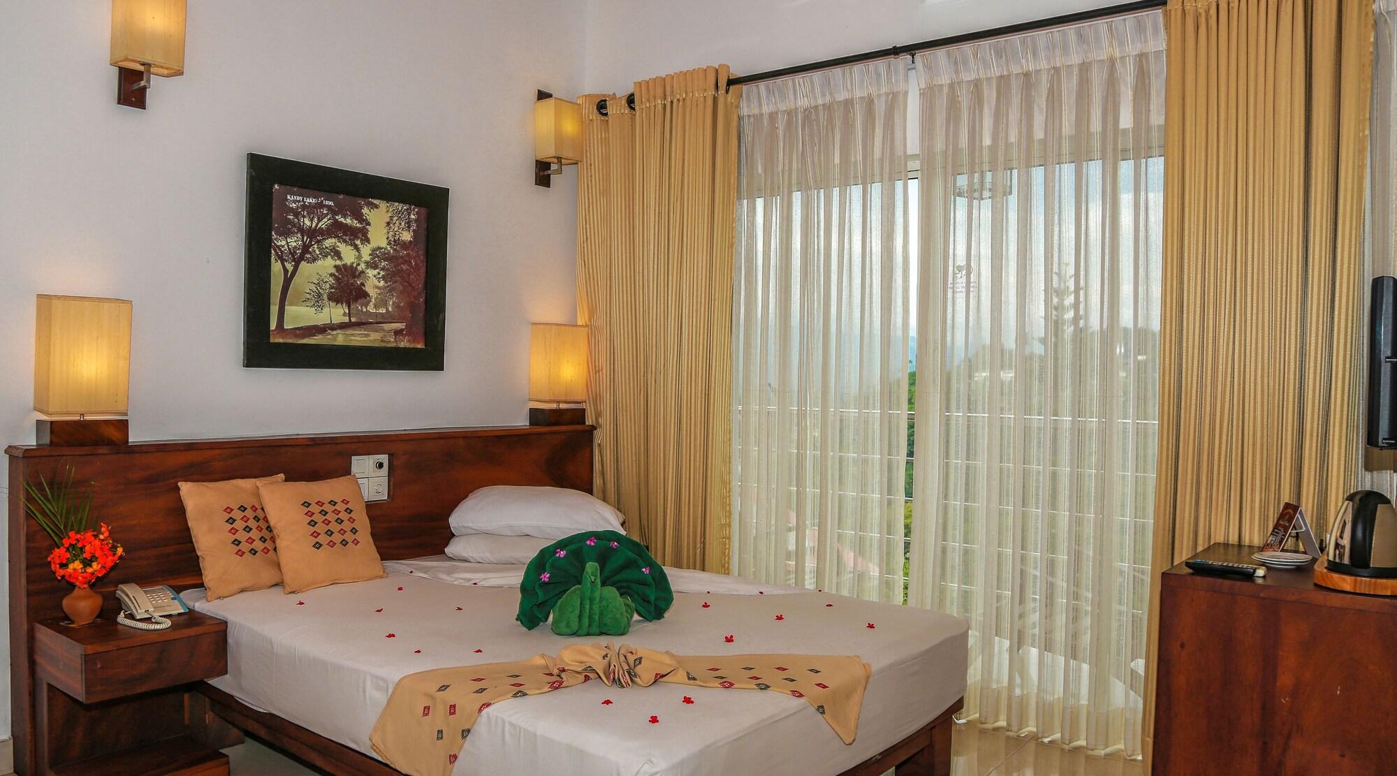 Senani Hotel Kandy Extérieur photo