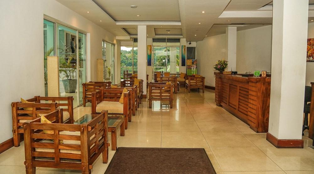 Senani Hotel Kandy Extérieur photo