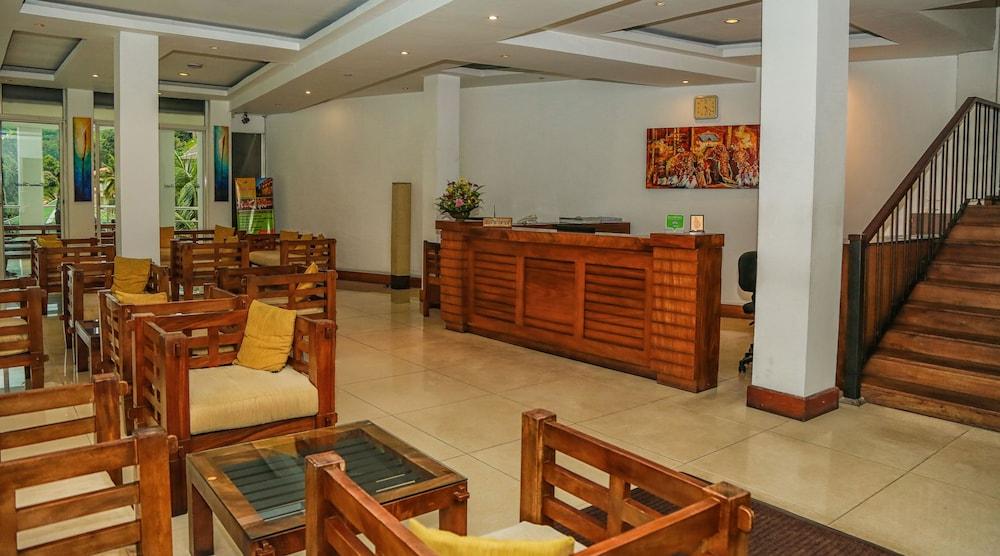 Senani Hotel Kandy Extérieur photo