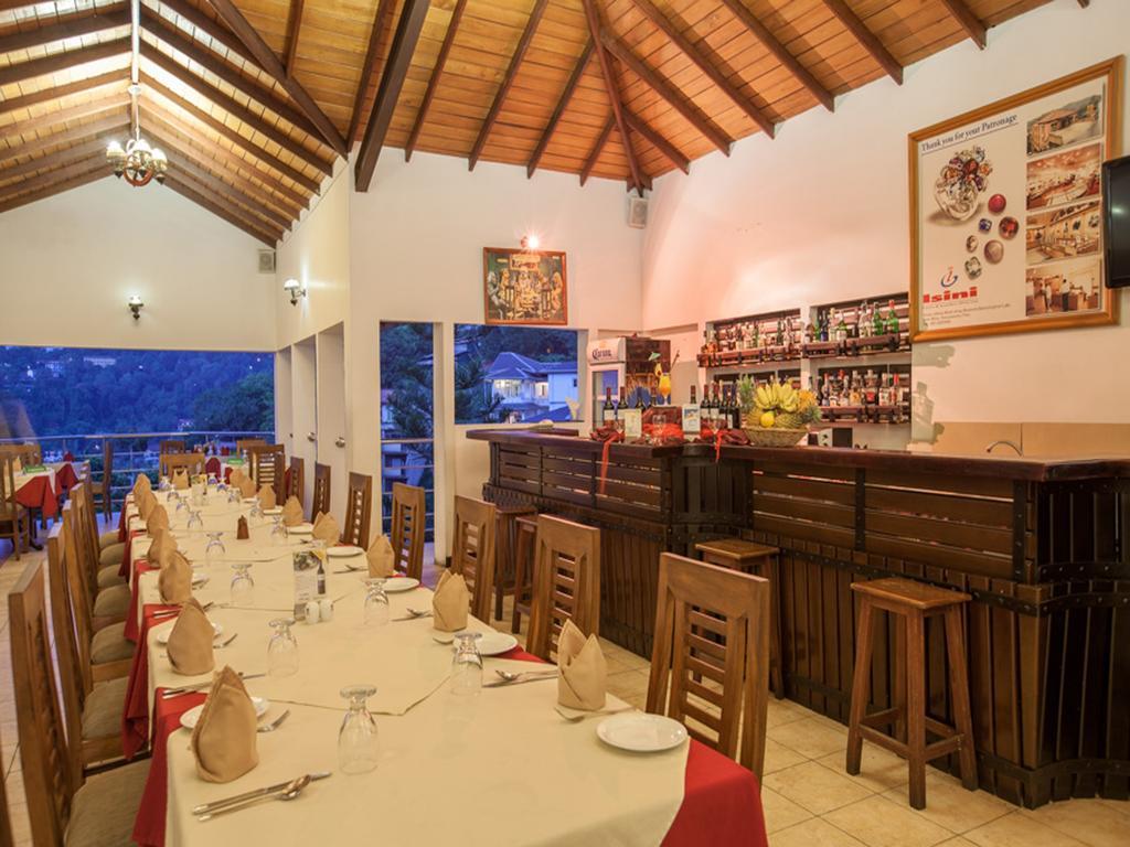 Senani Hotel Kandy Extérieur photo