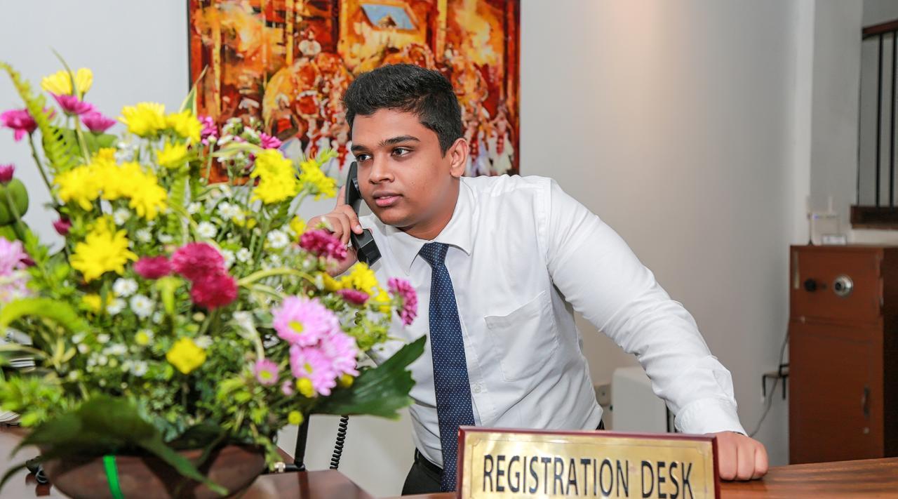 Senani Hotel Kandy Extérieur photo