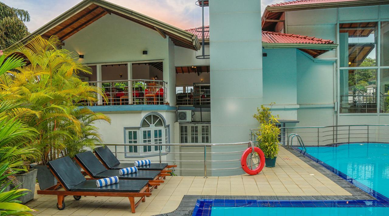 Senani Hotel Kandy Extérieur photo