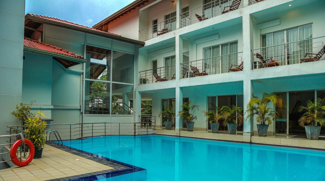 Senani Hotel Kandy Extérieur photo