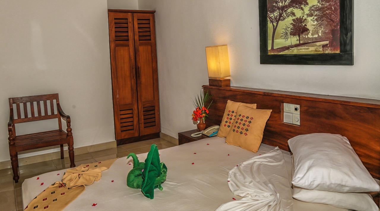 Senani Hotel Kandy Extérieur photo