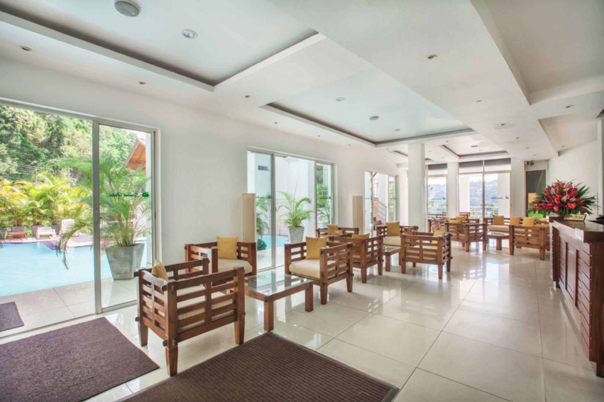 Senani Hotel Kandy Extérieur photo