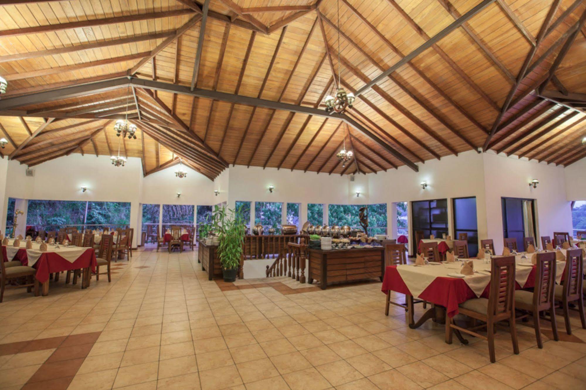 Senani Hotel Kandy Extérieur photo