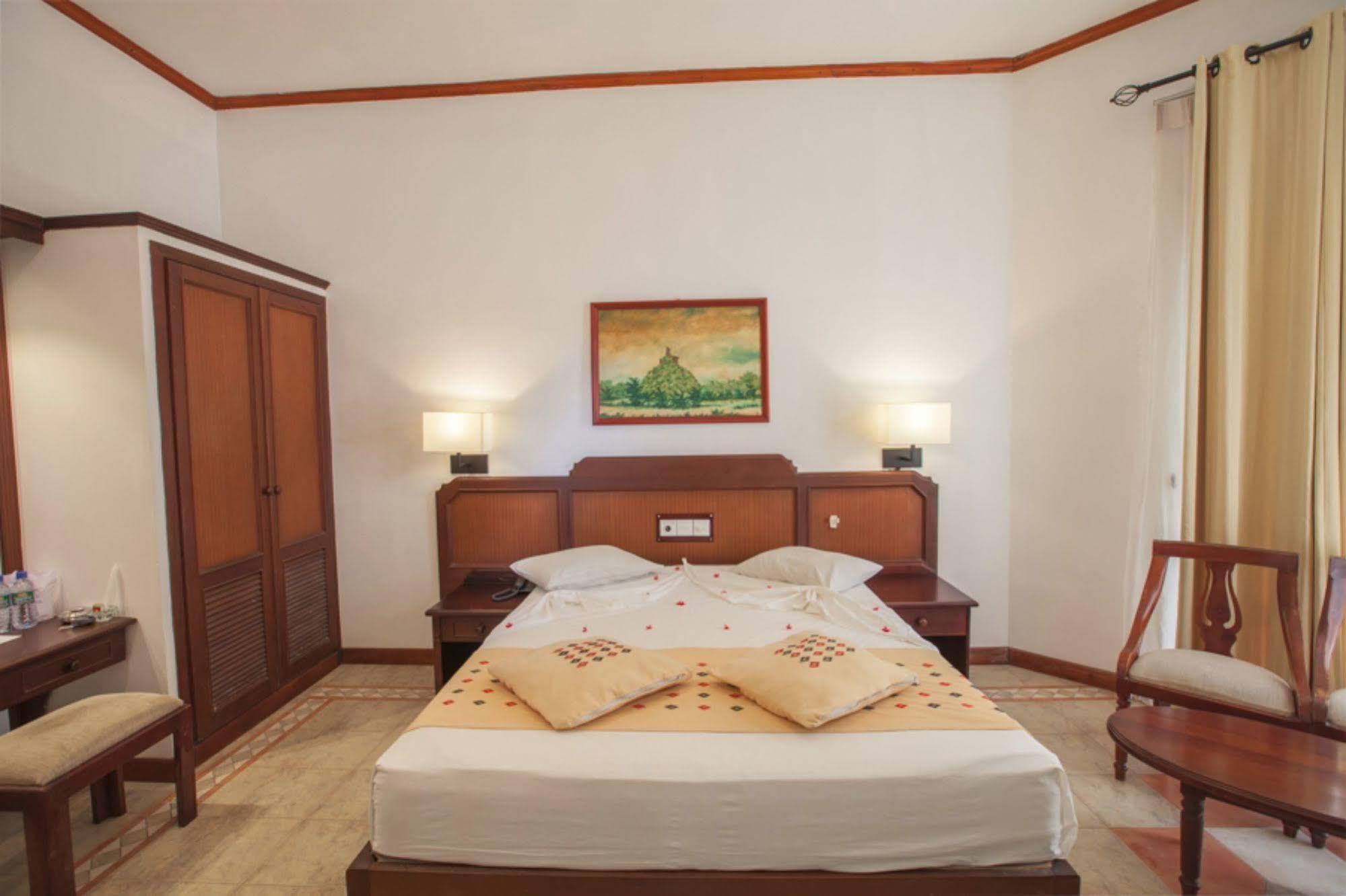 Senani Hotel Kandy Extérieur photo